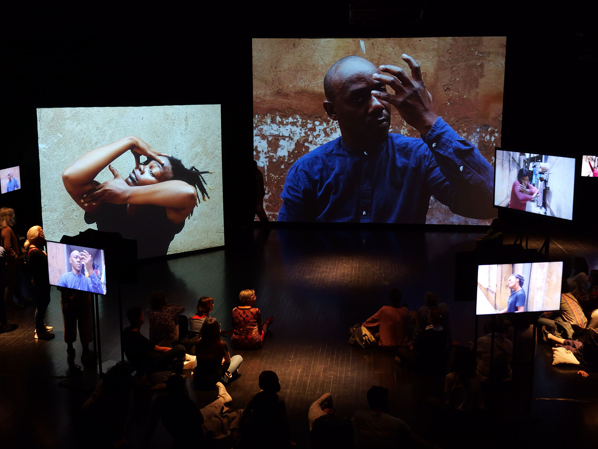 D'Un Lointain si Proche